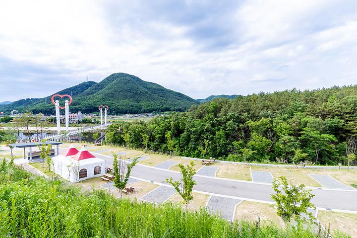 위천수변 테마공원